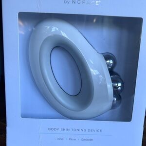 NuFace NuBODY Microcurrent Device - White